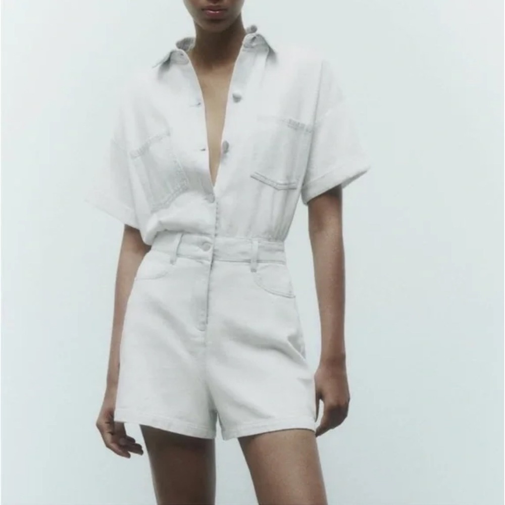Zara Women's Casual Metallic Button Down Romper Short Sleeve Silver Lightweight